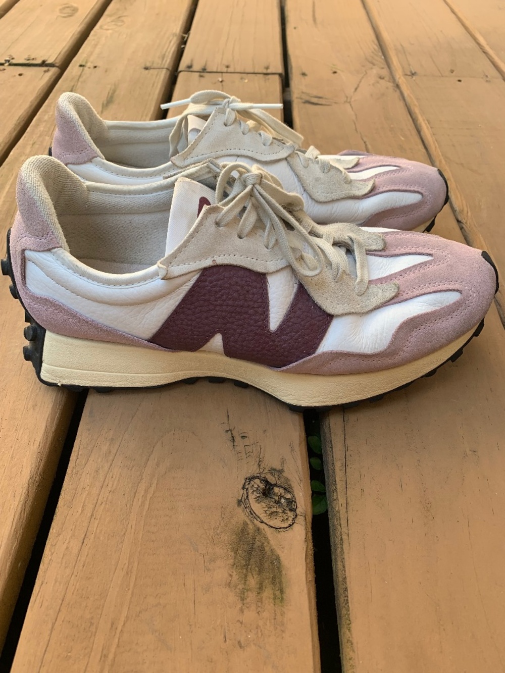 New Balance 327 Mens Size 10 Women Size 11.5 Twilight Haze Faded Plum Sneakers
